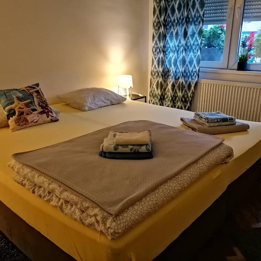 Hills Apartments Versec Kültér fotó