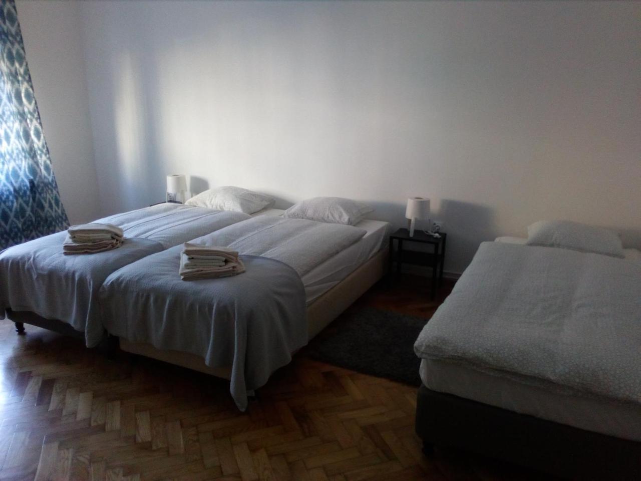 Hills Apartments Versec Kültér fotó